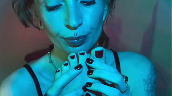 Can You Fit Your Tongue In Between Each Of My Toes? Thumbnail