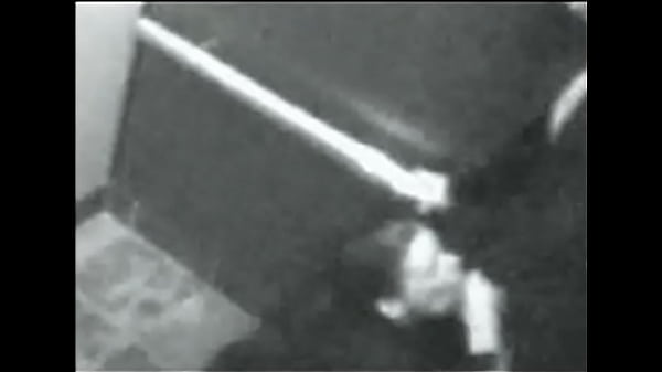 Quarentona portuguesa Susana faz broche ao patrï¿½o no elevador