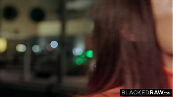 BLACKEDRAW BBC-loving hottie gets double teamed