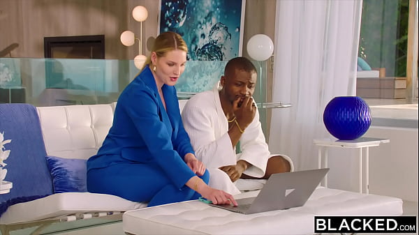 BLACKED BBC-thirsty Bonni will do anything for her client