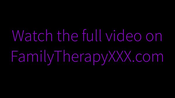 Die Große Skater -Schwester Fickt Ihren Kleinen Bruder - Maya Farrell - Familientherapie XXX Video->