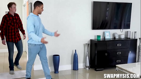 Passing Around Our Squirting Stepsisters Willow Ryder, Gypsy Rose, JImmy Michaels, Mike Ox