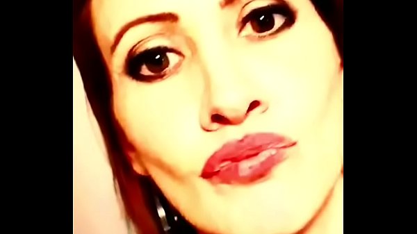 MILF stripping sexy Thumbnail