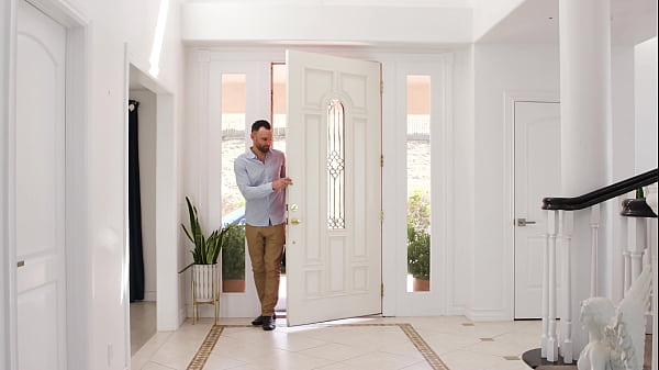 Tempting Teen Alexa Anders Takes Messy Facial From Her Friends Daddy GP2927