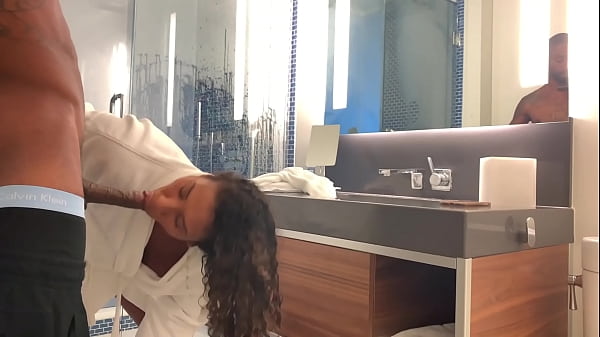 2 Milfs Suck & Fuck @MrRawLife