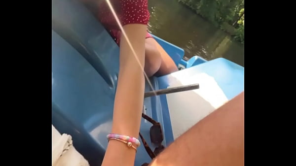 Real public sex date in the park after boating - creampie