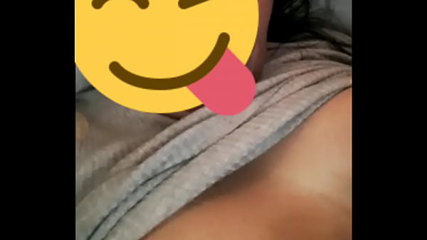 esfregue meus peitos