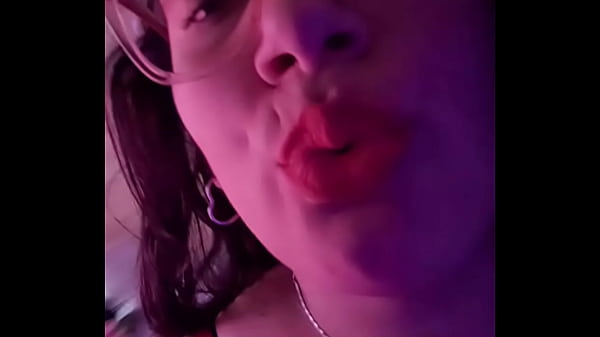 Flor Valdez, brunette, big ass Thumbnail