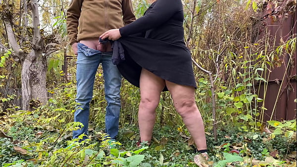 Amateur couple mutual pissing