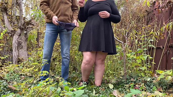 Amateur couple mutual pissing