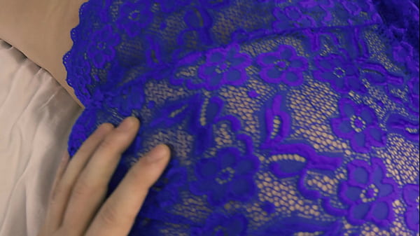 Exploring a body of a very busty stepmother, she looks like nothing is happening