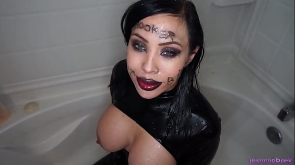 Piss and Squirt Drinking Slut Jasmine Dark