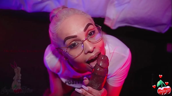 JEYLA SPICE FODE E CHUPA SEU AMIGO DE ESTUDO PARA FACIAL