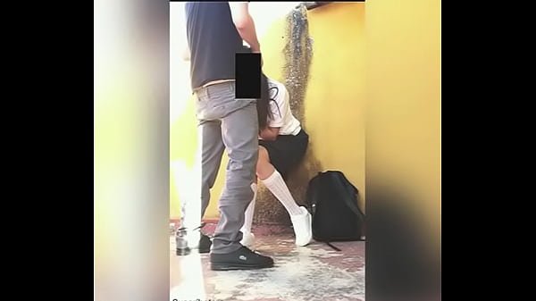 FOLLANDO Rápido en la ESCUELA! Estudiantes Mexicanos COGIENDO Atrás de los SALONES! Sexo PUBLICO Amateur!