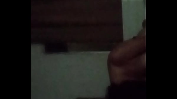 Mãe de um amigo mamando meu pau gostoso