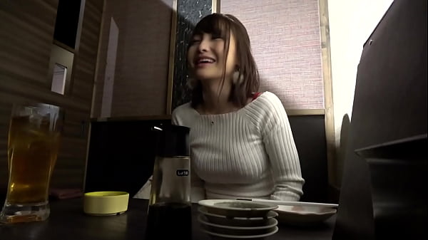 Non-chan, uma estudante universitária com rosto e corpo extremamente eróticos, era uma garota normal do amor de uma noite! ! Eu peguei ela → comi ela na hora → fiz ela sentir que ia gozar, e derramei muito sêmen nela!