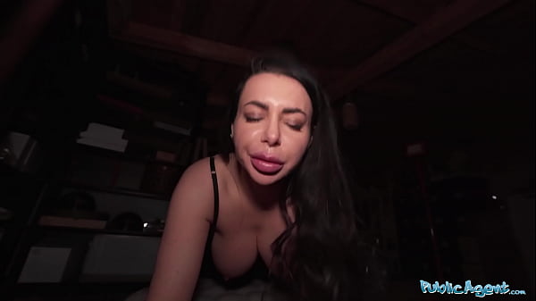 Public Agent Huge tits MILF public POV sloppy blowjob hardcore doggystyle fast fuck for curvy cougar