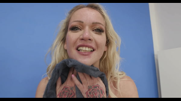 Manhandle e TAP, Larissa Leite, 5on1, meninos mistos, bolas profundas, DAP, garganta profunda extrema, sem buceta, sexo grandes aberturas, gozada na boca, engolir AH079