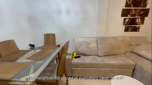 Linda chica latina me busca en mi casa y me exije que la folle duro a cambio de no acusarme con mi esposa por follarla.