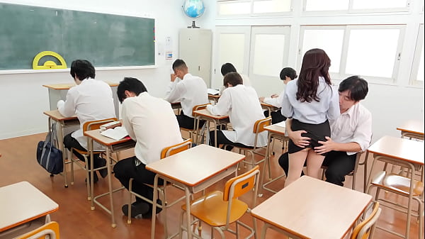 声が出せない絶頂授業で10倍濡れる人妻教師　白木優子