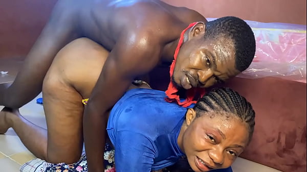 Me provoque e me foda com força