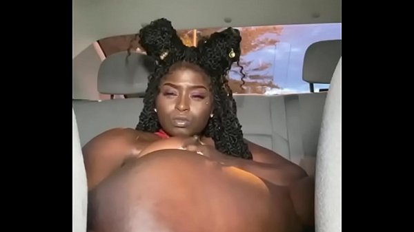 Jenise squirt in car