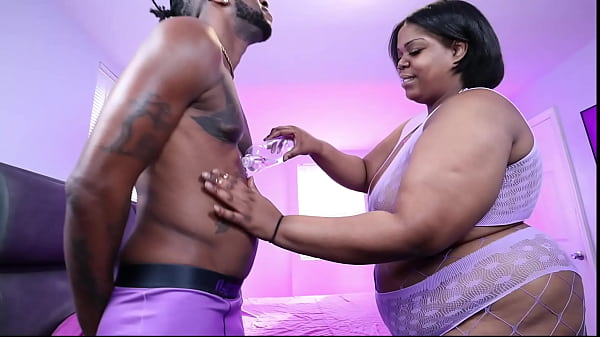 Queen Simone’s Anal Ass Sault