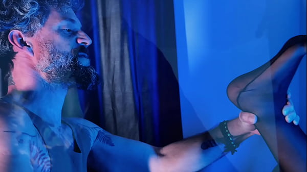 Lábával eltömítta a száját és imádta minden percét