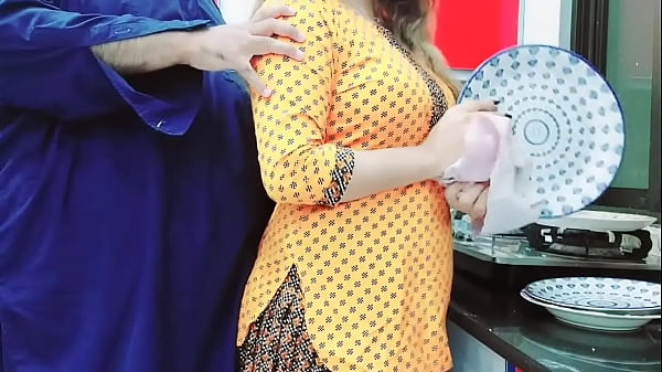Full Video : House wife Anal Fucked in Kitchen While Cleaning Plates With Very Hot Clear Hindi Voice