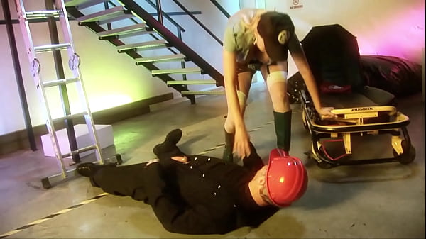 Sexy Blonde Paramedic Carly Parker Sucks And Fucks Patient Thumbnail