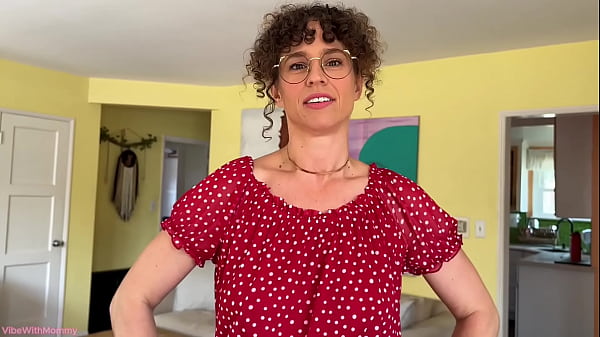 Stepmom Likes Short Guys With Small Dicks