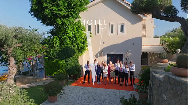 BLACKED BossLady MILF Brandi Takes On 2 BBCs At Hotel Vixen