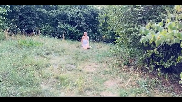 I Wants His Cum In My Mouth – Quick Blowjob Outdoor (POV)