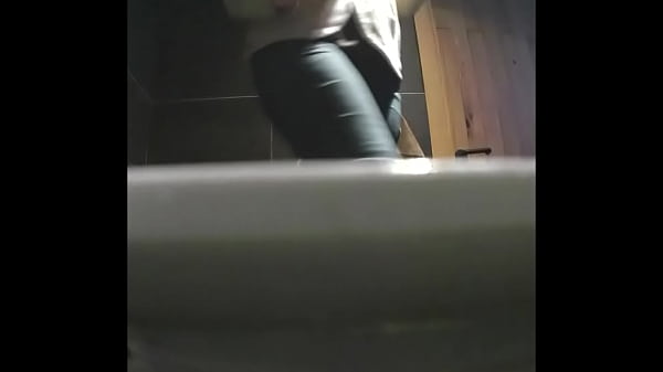 Young students pee during a break! (VIP 1-5)