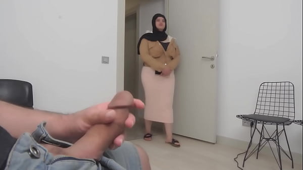 OMG SHE SAYS I'M MARRIED !!