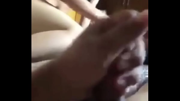 Me follo al profesor despues de la universidad