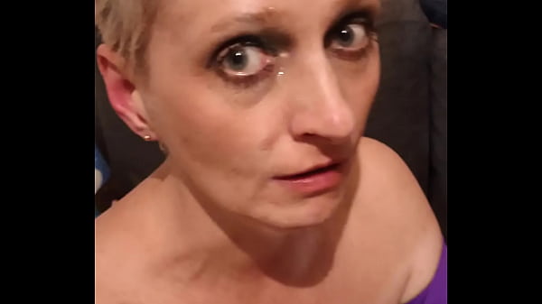 Alemão MILF Sandra fica Facefucking deepthroat