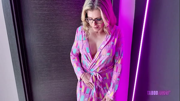 Vacation Anal Sex with Step Mom - Cory Chase - Taboo Heat - Luke Longly