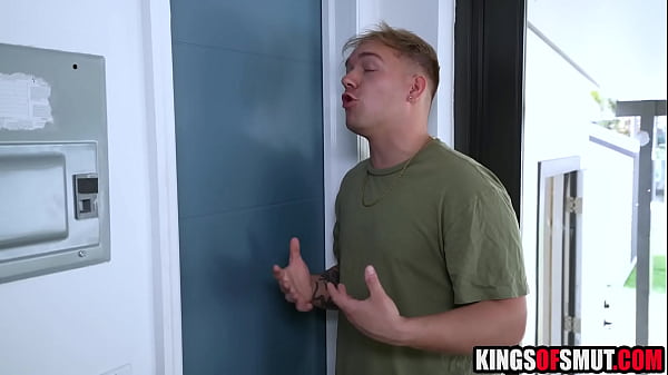 Stepsister lets pervy stepbro lick & fuck her pussy