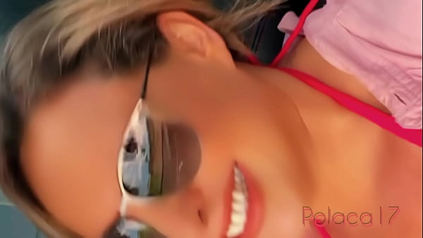 Conheci o boy na praia e ele ficou com tesão louco na minha bunda, fomos para o hotel e esfreguei meu cu no PAU DURO E GROSSO dele até que ele enterrou PAU todo dentro do meu cu e gozou muito leite dentro dele.