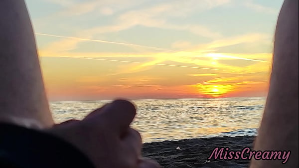 FLASHING my COCK in front of my STEPDAUGHTER at SUNSET in a PUBLIC BEACH and she HELPS me CUMSHOT in front of everyone - REAL SEX RISKY