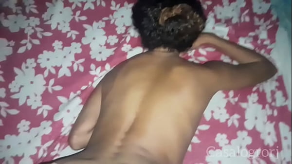 Ela pediu para nao mostrar o rosto dela,Vazou o vídeo polêmico do padrasto comendo a enteada