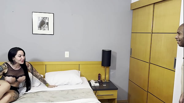 Não é todo dia que você realiza o sonho de ter a Elisa Sanches COMPLETO NO SHEER/RED