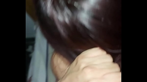 Zangado porque ele não a ajuda com o trabalho da faculdade