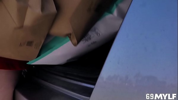 Summer Hart Mylf Thrusting Her Huge Boobs