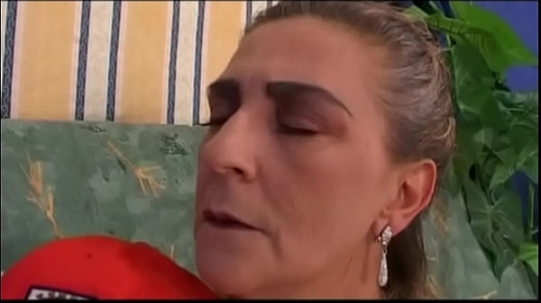 Nice guy fucks a needing milf