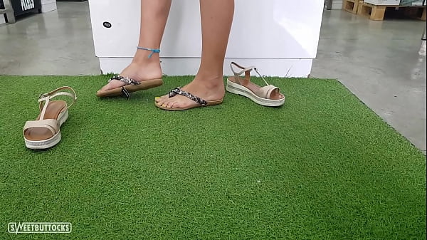 No panties upskirt in a shoe store