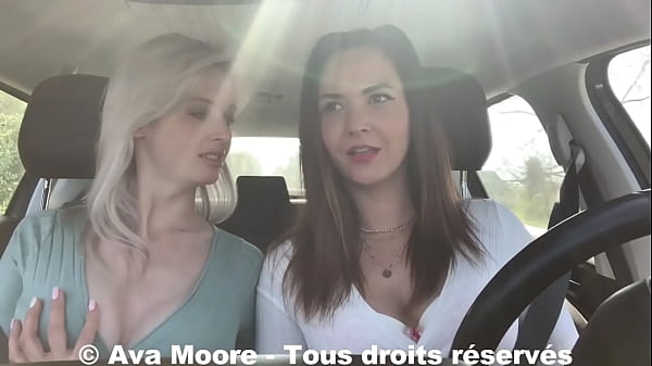 DEFI INCONNU - Première Fois Pour Ce Mec Chanceux Qui Se Fait Sucer Par 2 Filles! On Lui Vide Les Couilles Sur Le Bord d'Une Route!