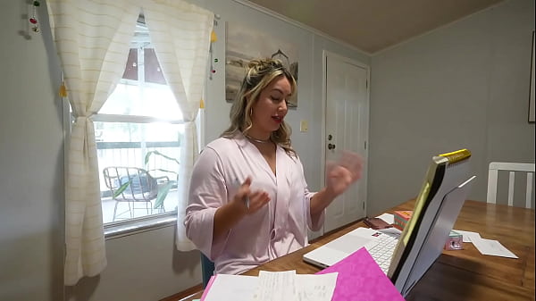 My Step-Mom Needs a Co-Star