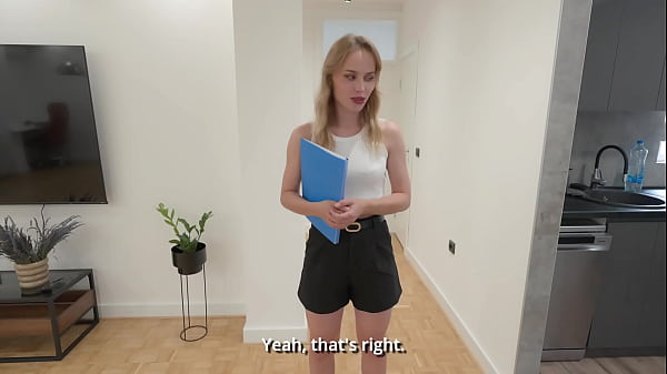 Filled the realtor’s pussy to try out the furniture in the new apartment